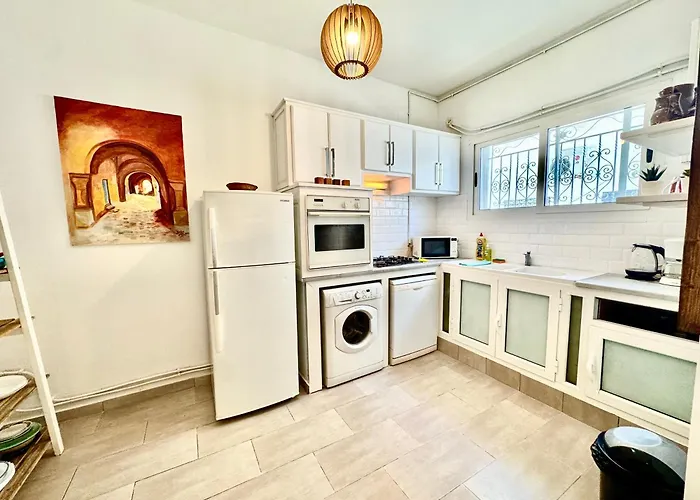 Cosy Triplex In La Marsa